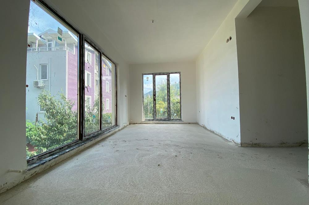 CENTURY 21'DEN PERŞEMBE'DE DENİZE SIFIR VİLLALAR