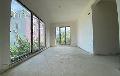 CENTURY 21'DEN PERŞEMBE'DE DENİZE SIFIR VİLLALAR