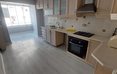 TÜRKKONUT'TA BOŞ DAİRE