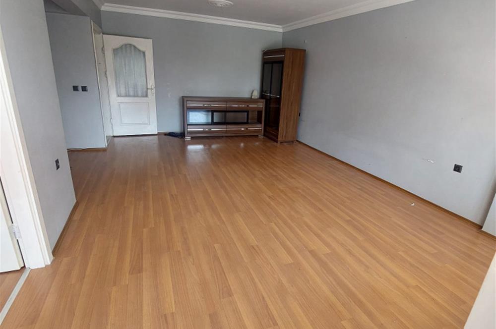 TÜRKKONUT'TA BOŞ DAİRE
