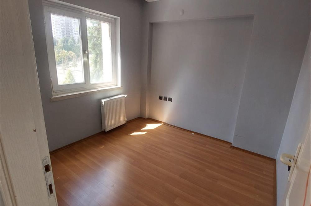 TÜRKKONUT'TA BOŞ DAİRE