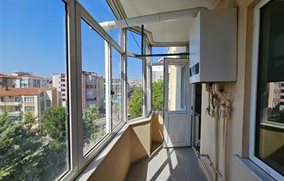 CENTURY21 BAL'DAN BAHÇELİEVLER MAHALLESİNDE 2+1 KİRALIK DAİRE