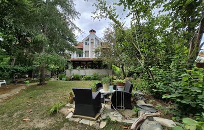Demirciköy'de Site İçerisinde 600 m² Bahçeli Müstakil Villa
