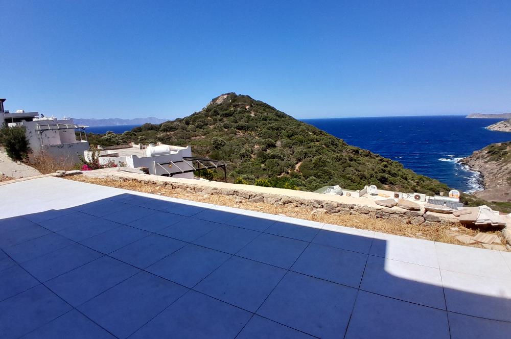 Bodrum Gümüşlük Deniz Manzaralı Kiralik Müstaki Ev