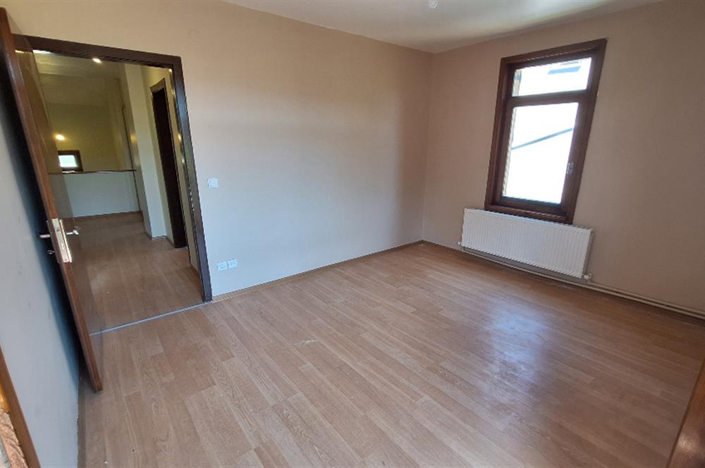 ZEKERİYAKÖY MERKEZ'DE KİRALIK TAM MÜSTAKİL KOZA VİLLASI 5+2