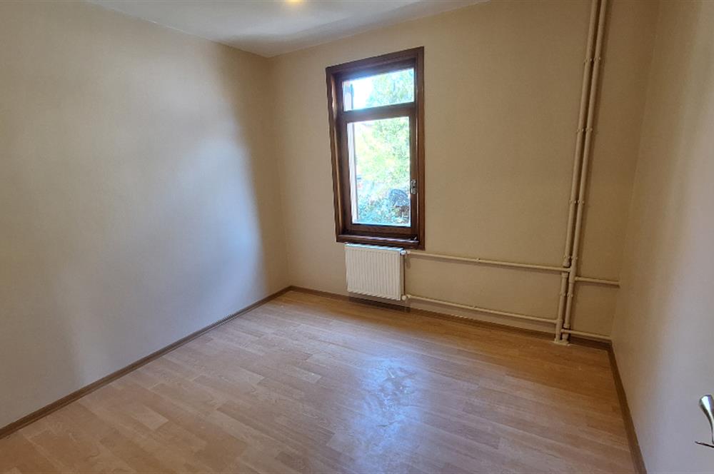 ZEKERİYAKÖY MERKEZ'DE KİRALIK TAM MÜSTAKİL KOZA VİLLASI 5+2