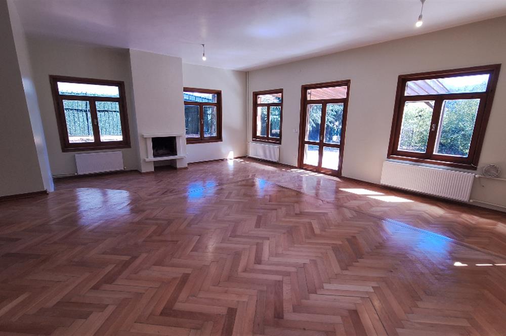 ZEKERİYAKÖY MERKEZ'DE KİRALIK TAM MÜSTAKİL KOZA VİLLASI 5+2