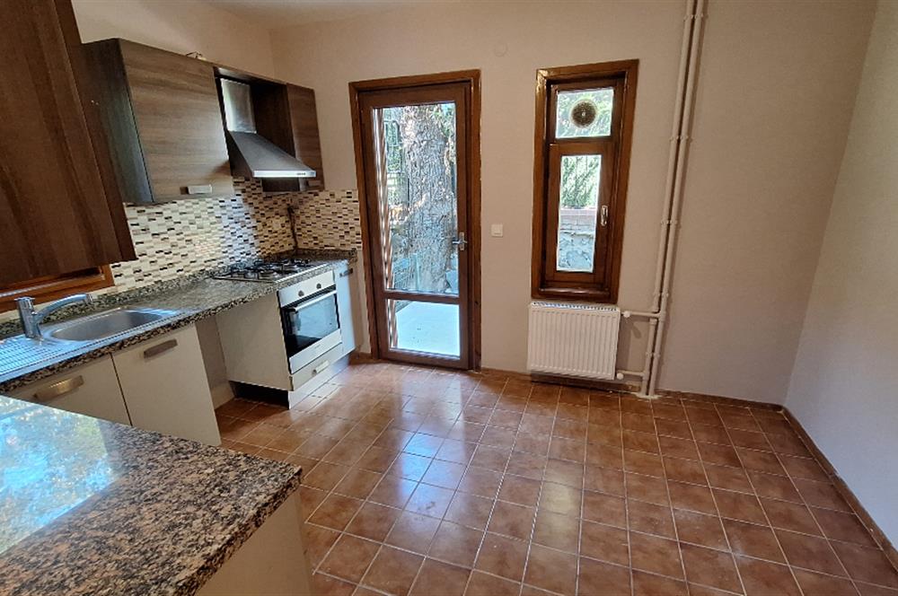 ZEKERİYAKÖY MERKEZ'DE KİRALIK TAM MÜSTAKİL KOZA VİLLASI 5+2