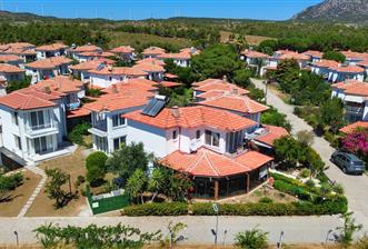 Raykent Sitesi | En Ön Sırada Deniz Manzaralı Alt+Üst 2 Daire
