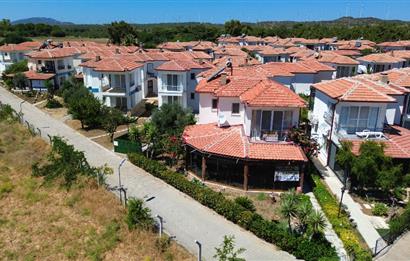 Raykent Sitesi | En Ön Sırada Deniz Manzaralı Alt+Üst 2 Daire
