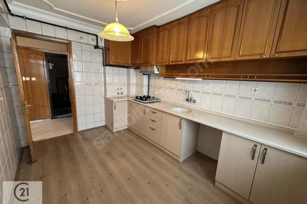 Century21 Net'ten Kıbrıs Şehitleri Caddesinde 3+1 Kiralık Daire