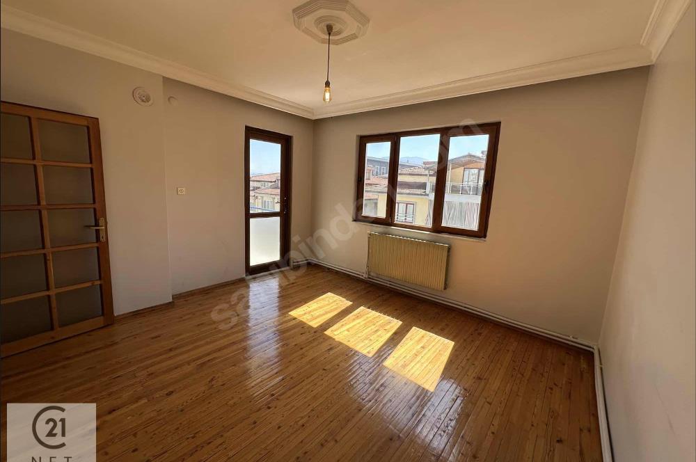 Century21 Net'ten Kıbrıs Şehitleri Caddesinde 3+1 Kiralık Daire
