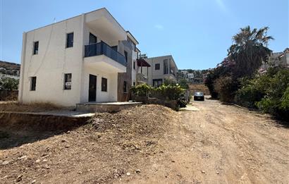 Gümüşlük Çukurbük Halk Plajına 500m Yürüme Yakınlığında Müstakil Havuzlu Yeni Dubleks 3+1 Villa