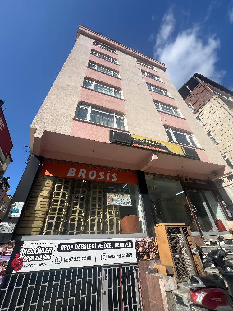 Kağıthane Talatpaşa Ana Cadde Üzerinden 2 Katlı Satılık Dükkan 