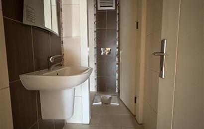 CENTURY 21'DEN ŞİRİNEVLER MAHALLESİNDE GENİŞ,KULLANIŞLI,FERAH