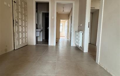 CENTURY 21'DEN ŞİRİNEVLER MAHALLESİNDE GENİŞ,KULLANIŞLI,FERAH