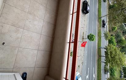 CENTURY 21'DEN ŞİRİNEVLER MAHALLESİNDE GENİŞ,KULLANIŞLI,FERAH