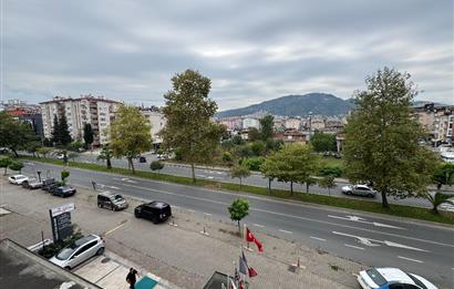 CENTURY 21'DEN ŞİRİNEVLER MAHALLESİNDE GENİŞ,KULLANIŞLI,FERAH