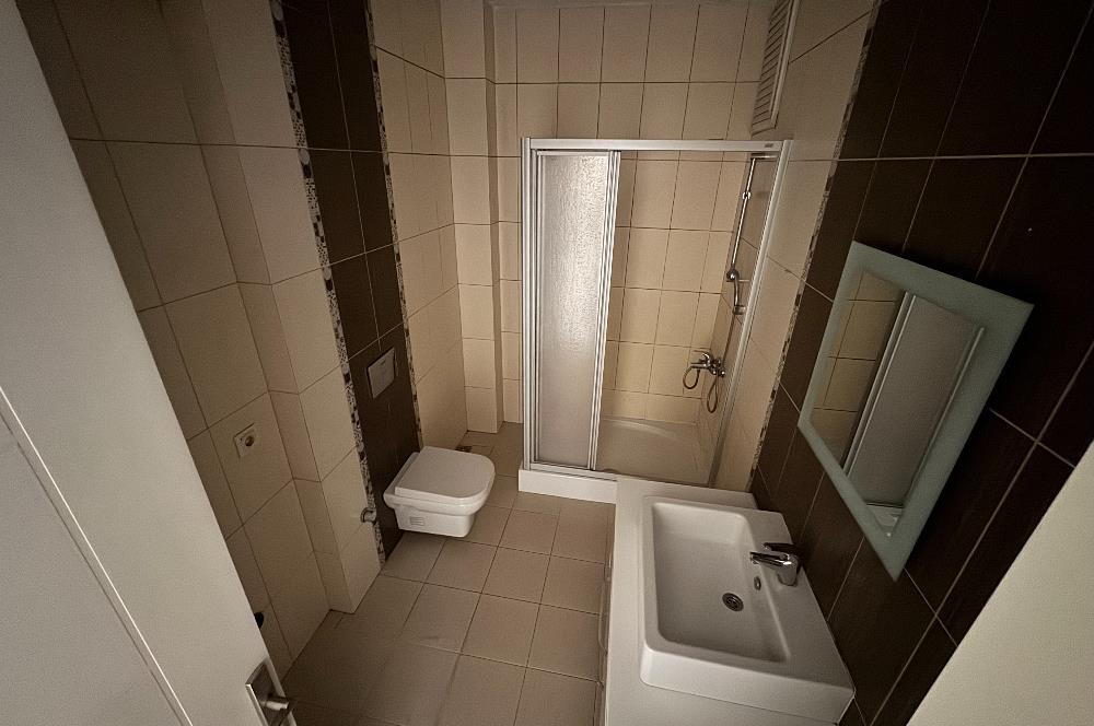 CENTURY 21'DEN ŞİRİNEVLER MAHALLESİNDE GENİŞ,KULLANIŞLI,FERAH
