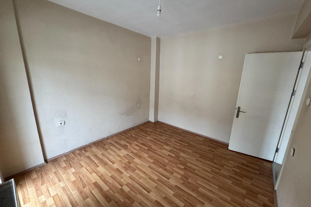 CENTURY 21'DEN ŞİRİNEVLER MAHALLESİNDE GENİŞ,KULLANIŞLI,FERAH