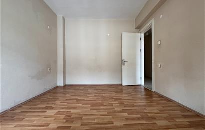 CENTURY 21'DEN ŞİRİNEVLER MAHALLESİNDE GENİŞ,KULLANIŞLI,FERAH