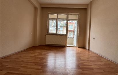 CENTURY 21'DEN ŞİRİNEVLER MAHALLESİNDE GENİŞ,KULLANIŞLI,FERAH