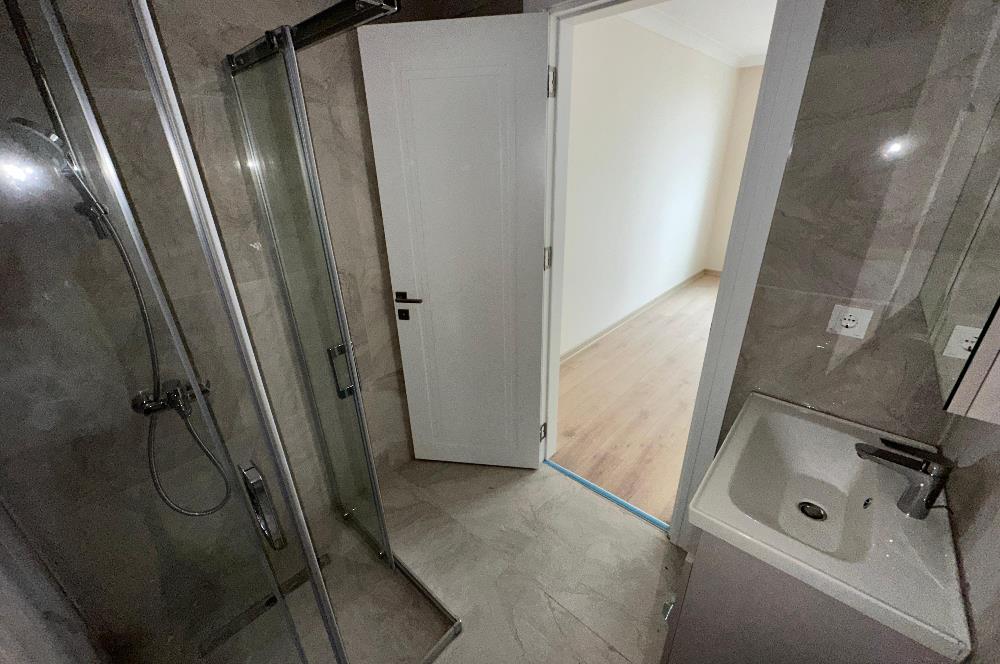 Tuzla Marinaya Komşu, Prestijli Sitede Lüks 3+1 Satılık Daire