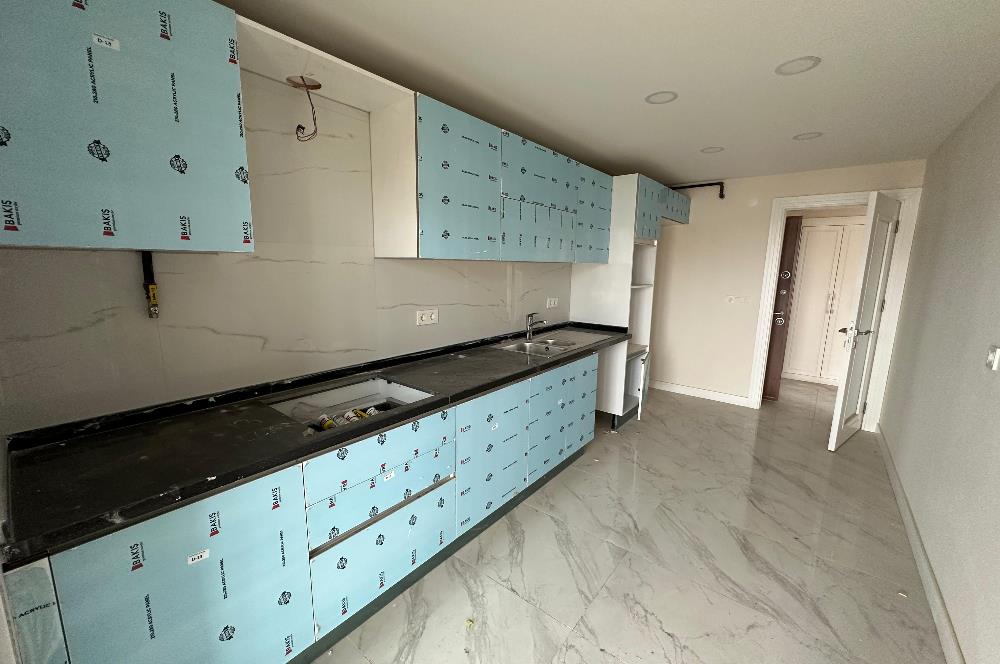 Tuzla Marinaya Komşu, Prestijli Sitede Lüks 3+1 Satılık Daire