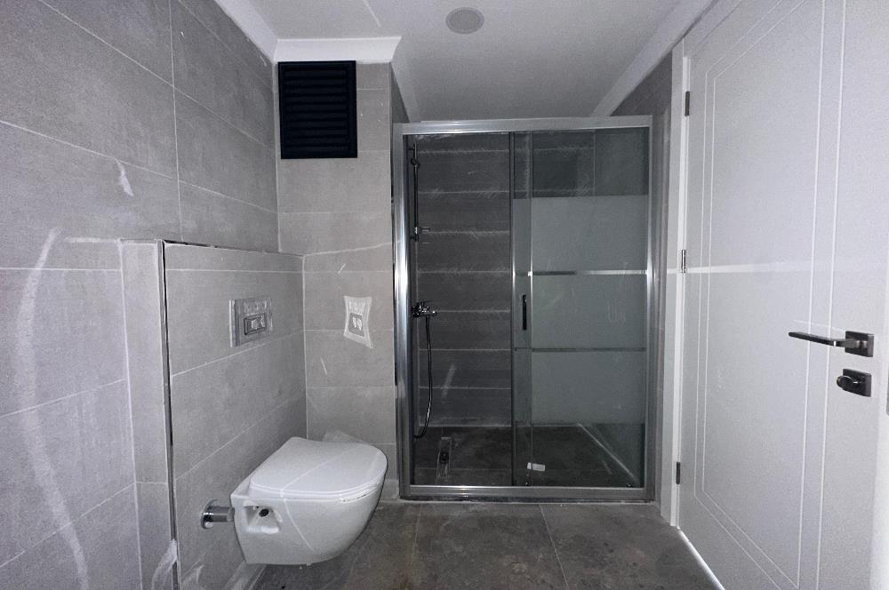 Tuzla Postane Mah. Sıfır Proje Kapalı Otopark 4+1 Satılık Daire