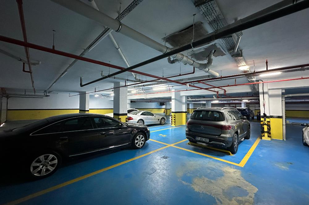 Tuzla Marinaya Komşu, Prestijli Sitede Lüks 3+1 Satılık Daire