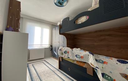 CENTURY 21'DEN KARŞIYAKA'DA 2+1 SATILIK FIRSAT DAİRE