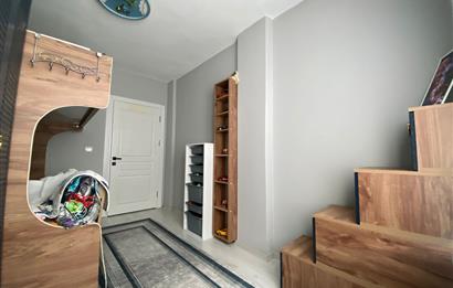 CENTURY 21'DEN KARŞIYAKA'DA 2+1 SATILIK FIRSAT DAİRE