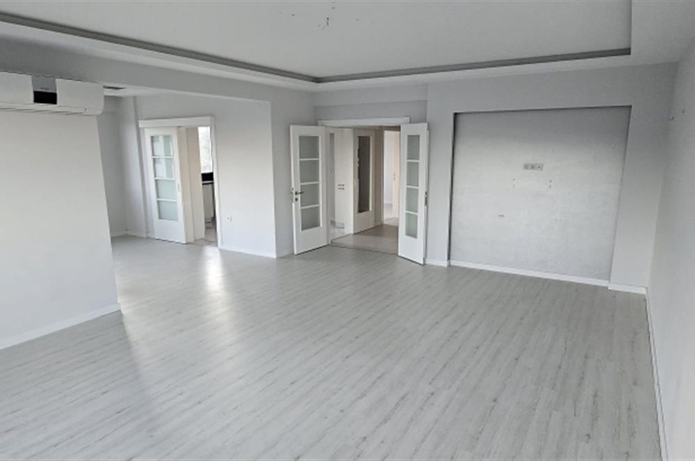 KAŞÜSTÜN'DE LARA PARK SİTESİN'DE SATILIK DAİRE