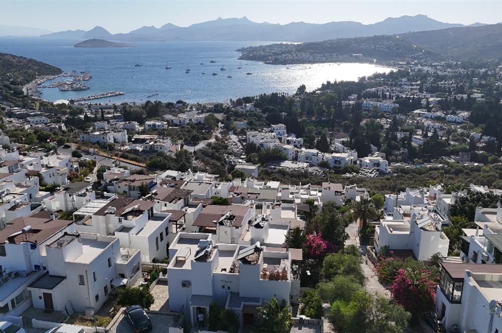 Bodrum-Bitez 3+1 deniz manzaralı satılık dubleks villa