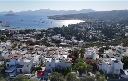 Bodrum-Bitez 3+1 deniz manzaralı satılık dubleks villa