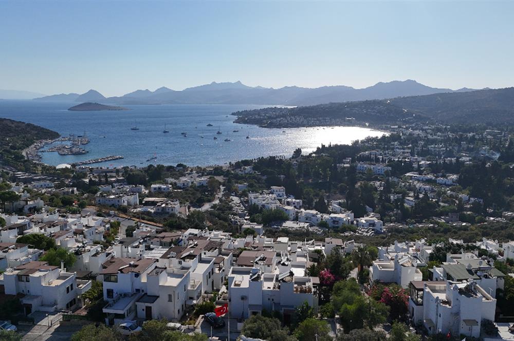 Bodrum-Bitez 3+1 deniz manzaralı satılık dubleks villa