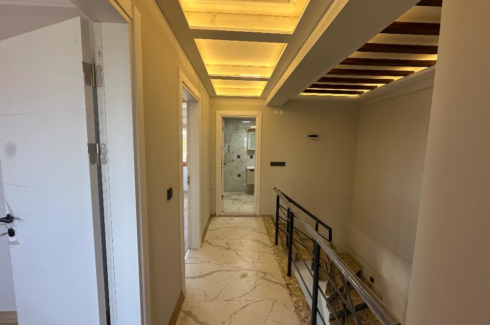 Dikili İslamlarda Deniz Manzaralı villa