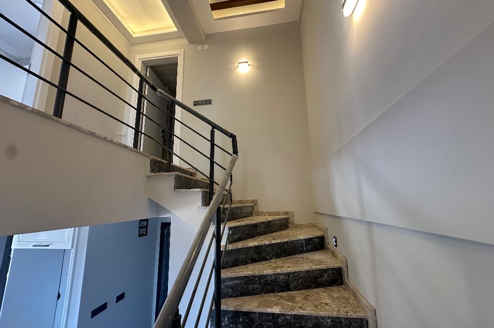 Dikili İslamlarda Deniz Manzaralı villa