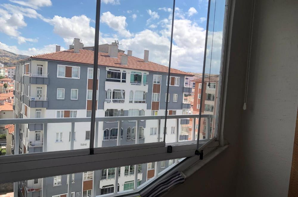 Çorum Bahabey Caddesinde 3+1 Full Eşyalı Kiralık Daire !