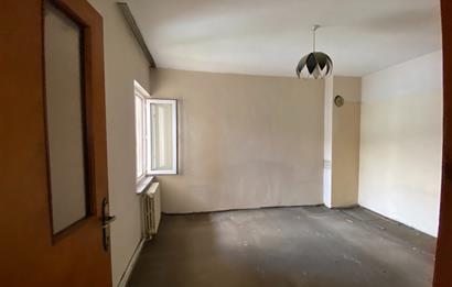 C21 İZ MEHMET ÇAKAR'DAN SATILIK  ARAKAT DAİRE...
