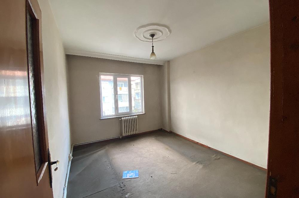 C21 İZ MEHMET ÇAKAR'DAN SATILIK  ARAKAT DAİRE...
