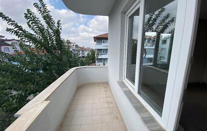 C21 İZ MEHMET ÇAKAR'DAN SATILIK  ARAKAT DAİRE...