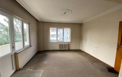 C21 İZ MEHMET ÇAKAR'DAN SATILIK  ARAKAT DAİRE...