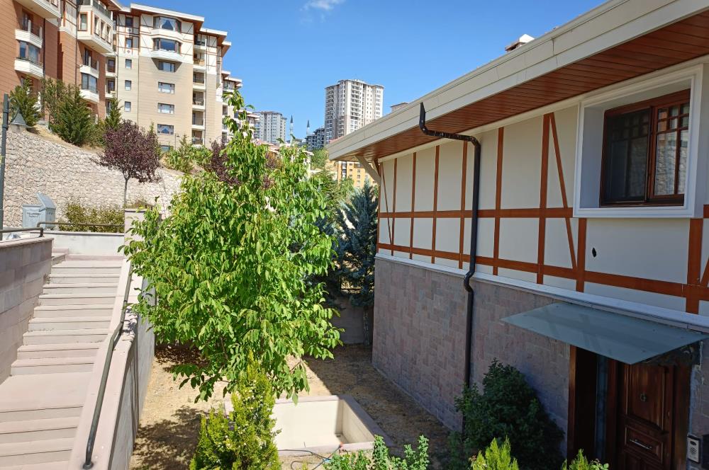 KUZEYKENT'TE 6+1 TERASLI SAUNALI BAHÇE İÇİNDE MUHTEŞEM VİLLA