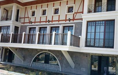 KUZEYKENT'TE 6+1 TERASLI SAUNALI BAHÇE İÇİNDE MUHTEŞEM VİLLA