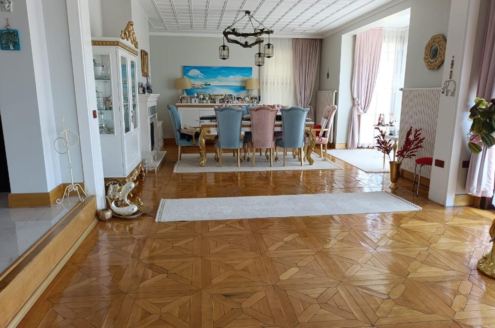 KUZEYKENT'TE 6+1 TERASLI SAUNALI BAHÇE İÇİNDE MUHTEŞEM VİLLA