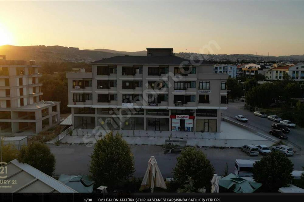 C21 BAL'DN ATATÜRK ŞEHİR HASTANESİ KARŞISINDA SATILIK İŞ YERLERİ