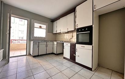 ATAŞEHİR MİMOZA BÜYÜK M2 VE BALKONLU 2+1 KAÇIRMAYIN
