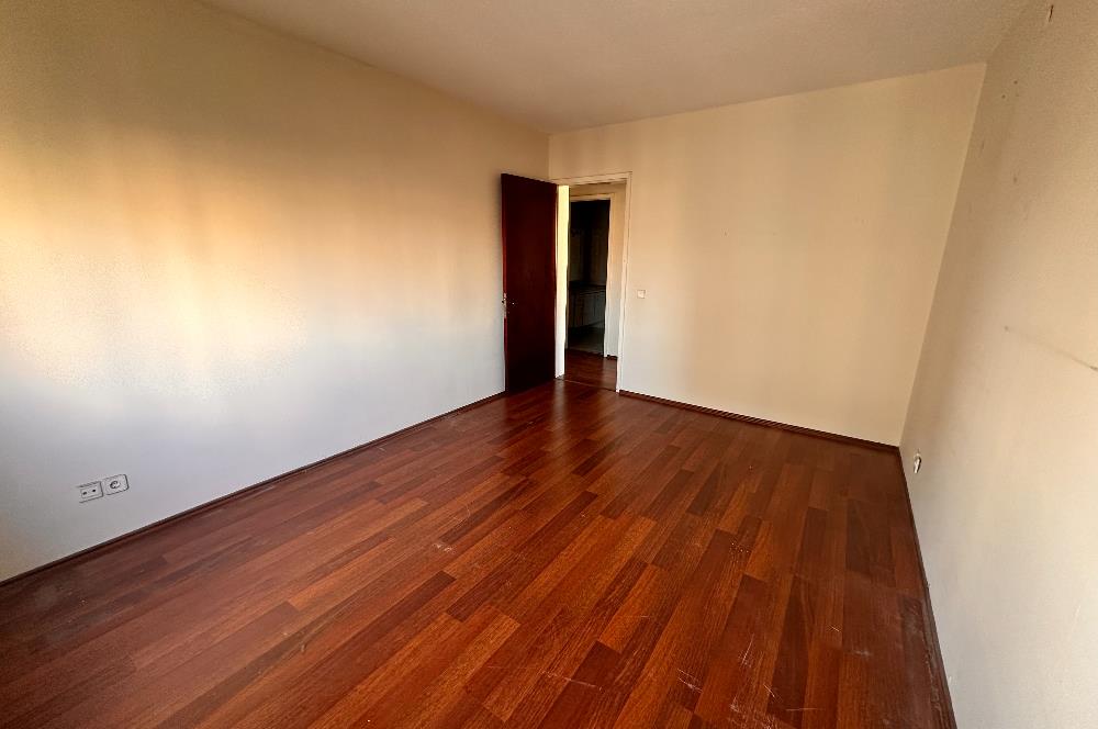 ATAŞEHİR MİMOZA BÜYÜK M2 VE BALKONLU 2+1 KAÇIRMAYIN