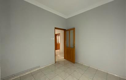 C21 LOCA'DAN BAHÇELİEVLERDE CADDE ÜSTÜ KİRALIK 3+1 DAİRE